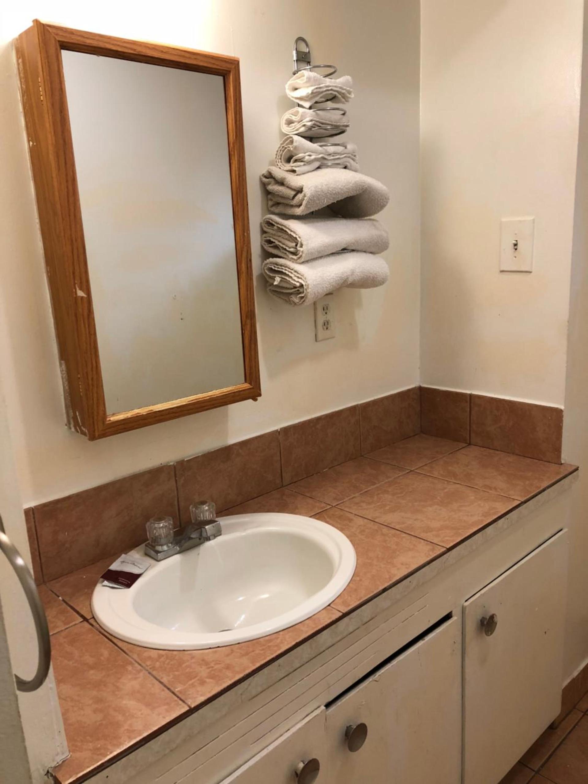 Budget inn photo 4