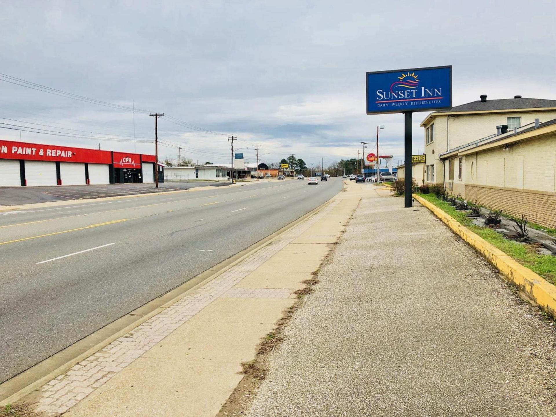 Sunset Inn Longview photo 1
