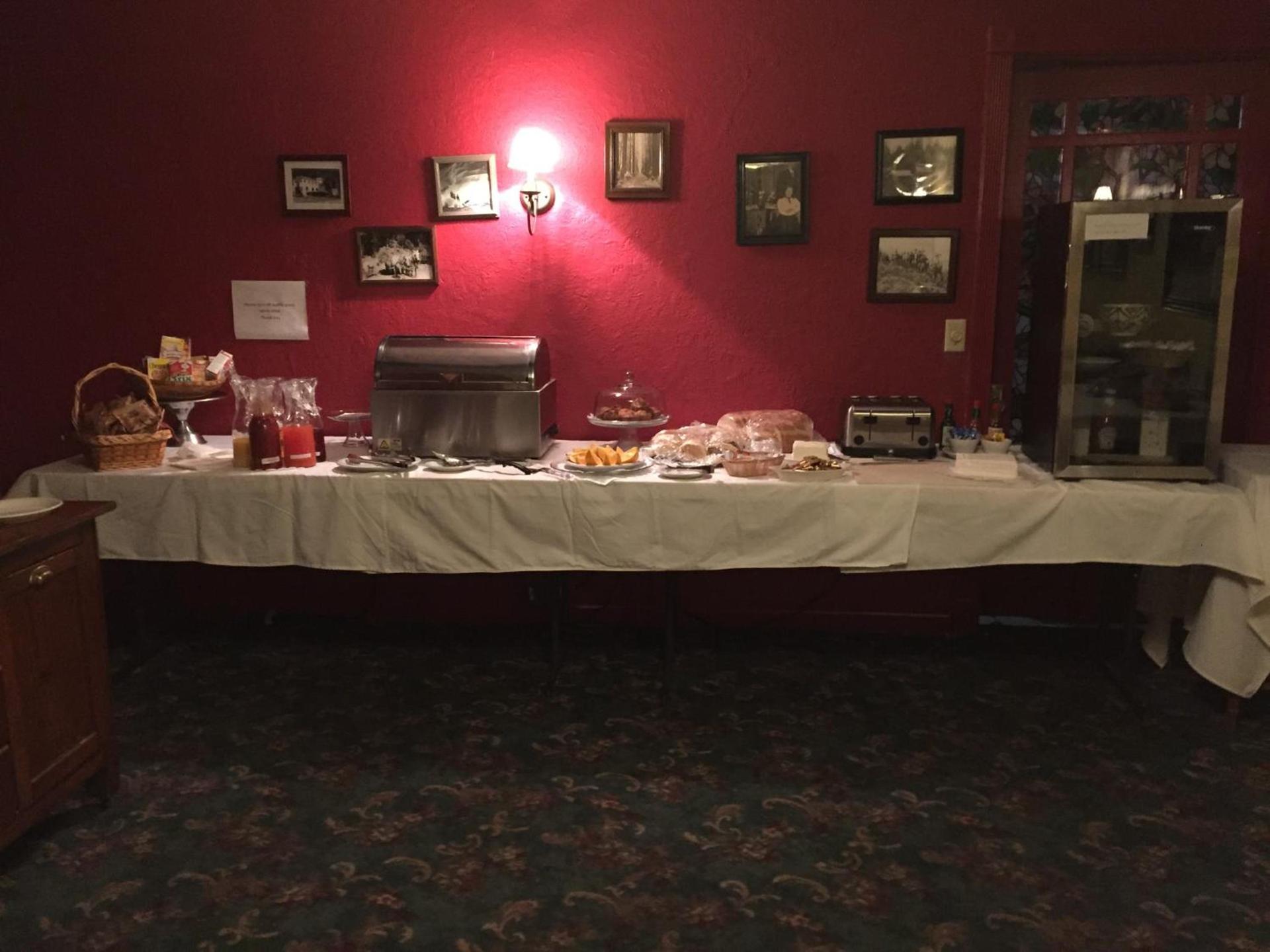 Alexander's Lodge photo 42
