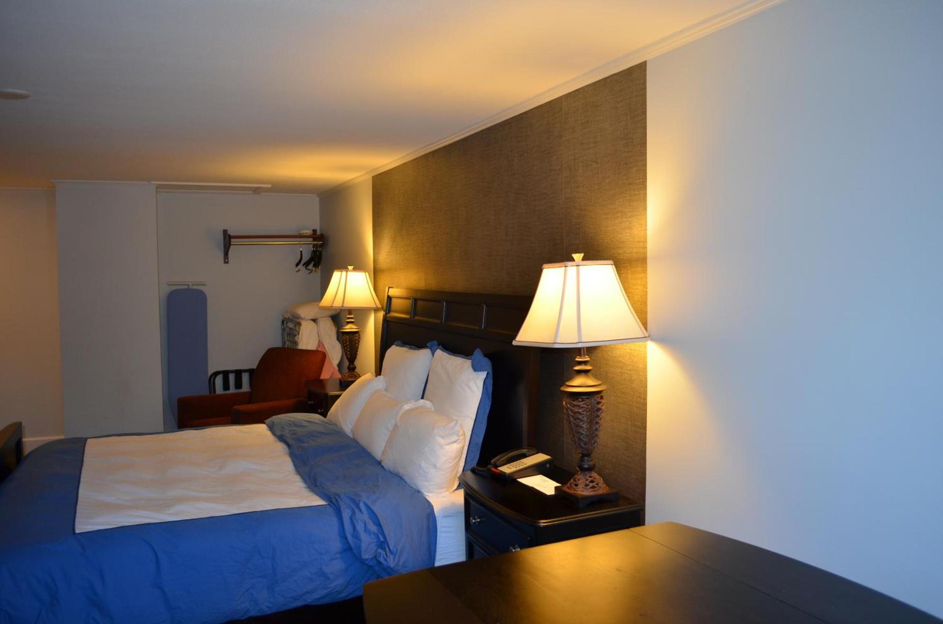 Cape Shore Inn photo 26