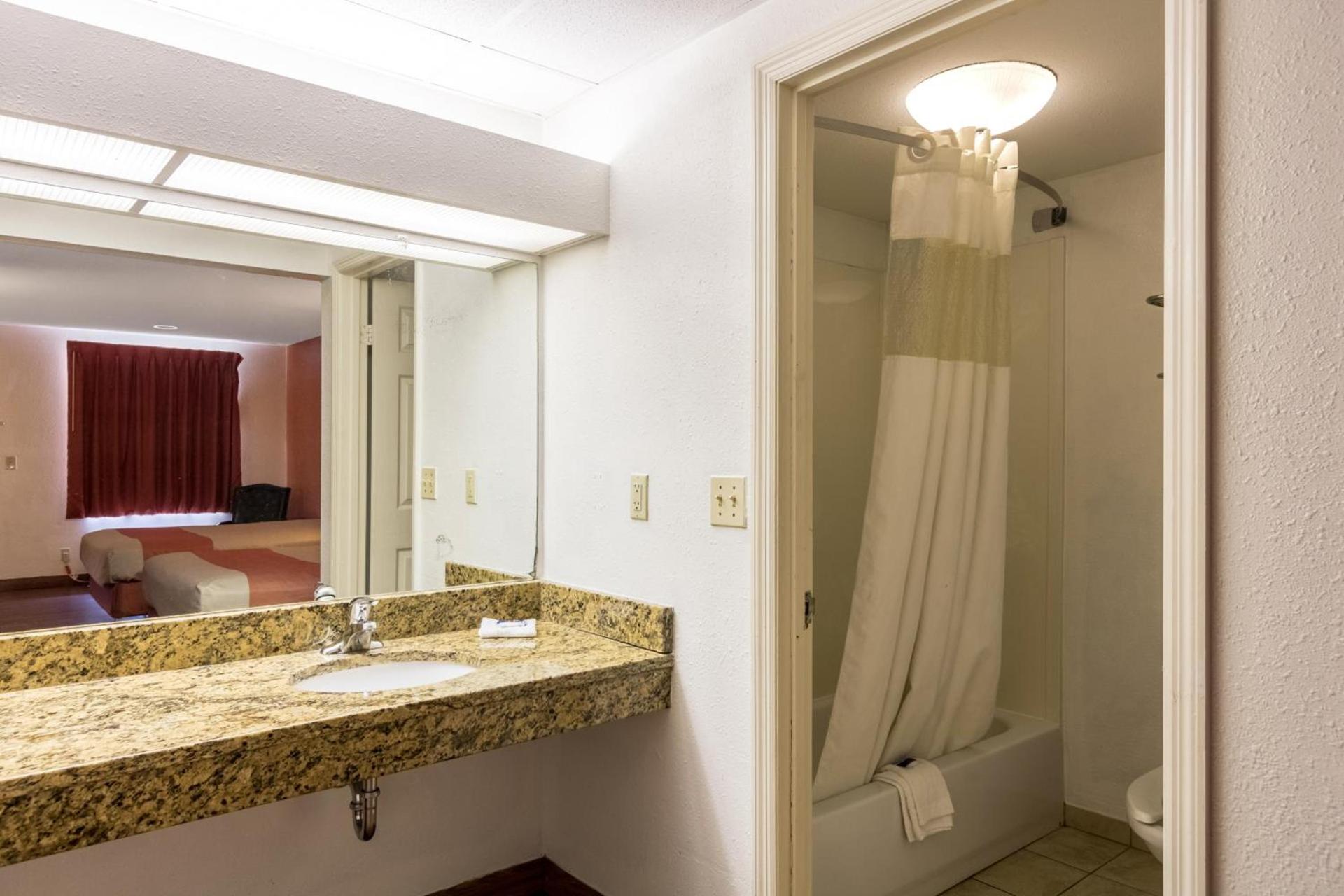 Motel 6-Pooler, GA - Savannah Airport photo 25