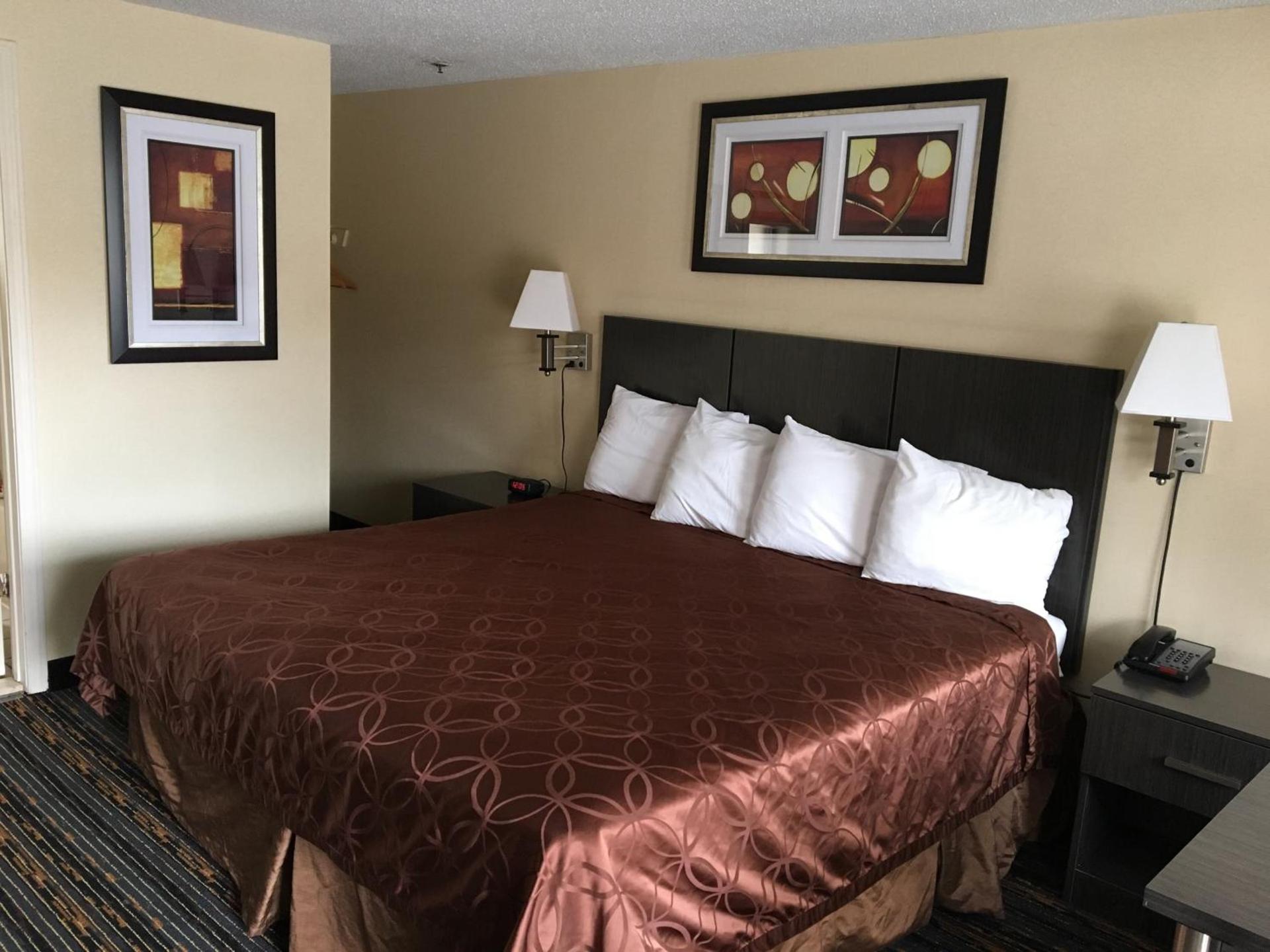Whitney Inn & Suites photo 12