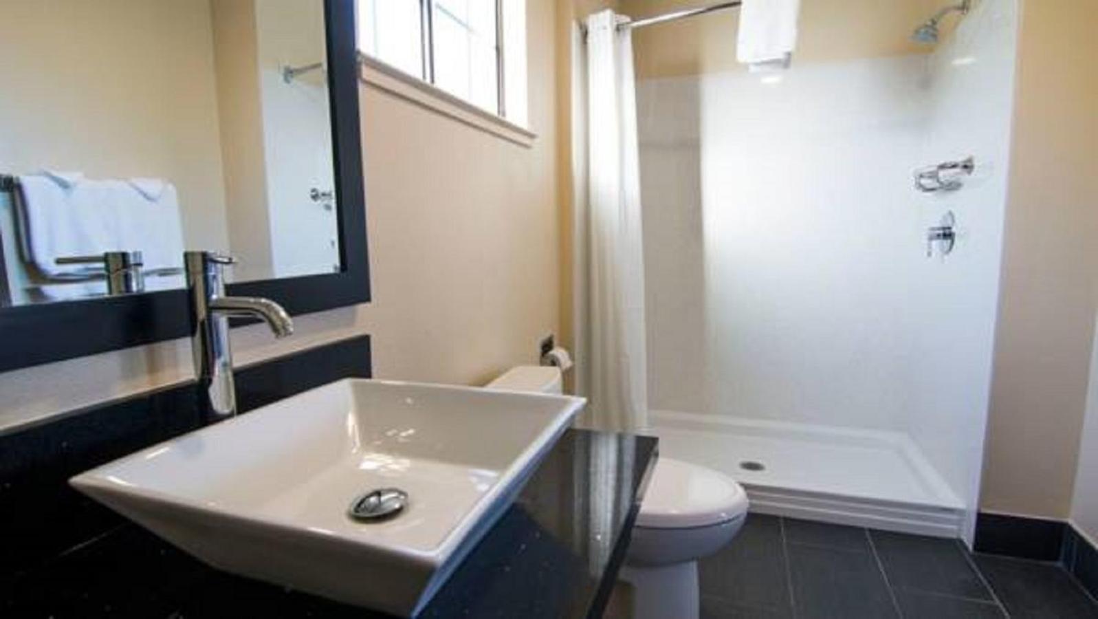 Travelodge by Wyndham Vallejo photo 30