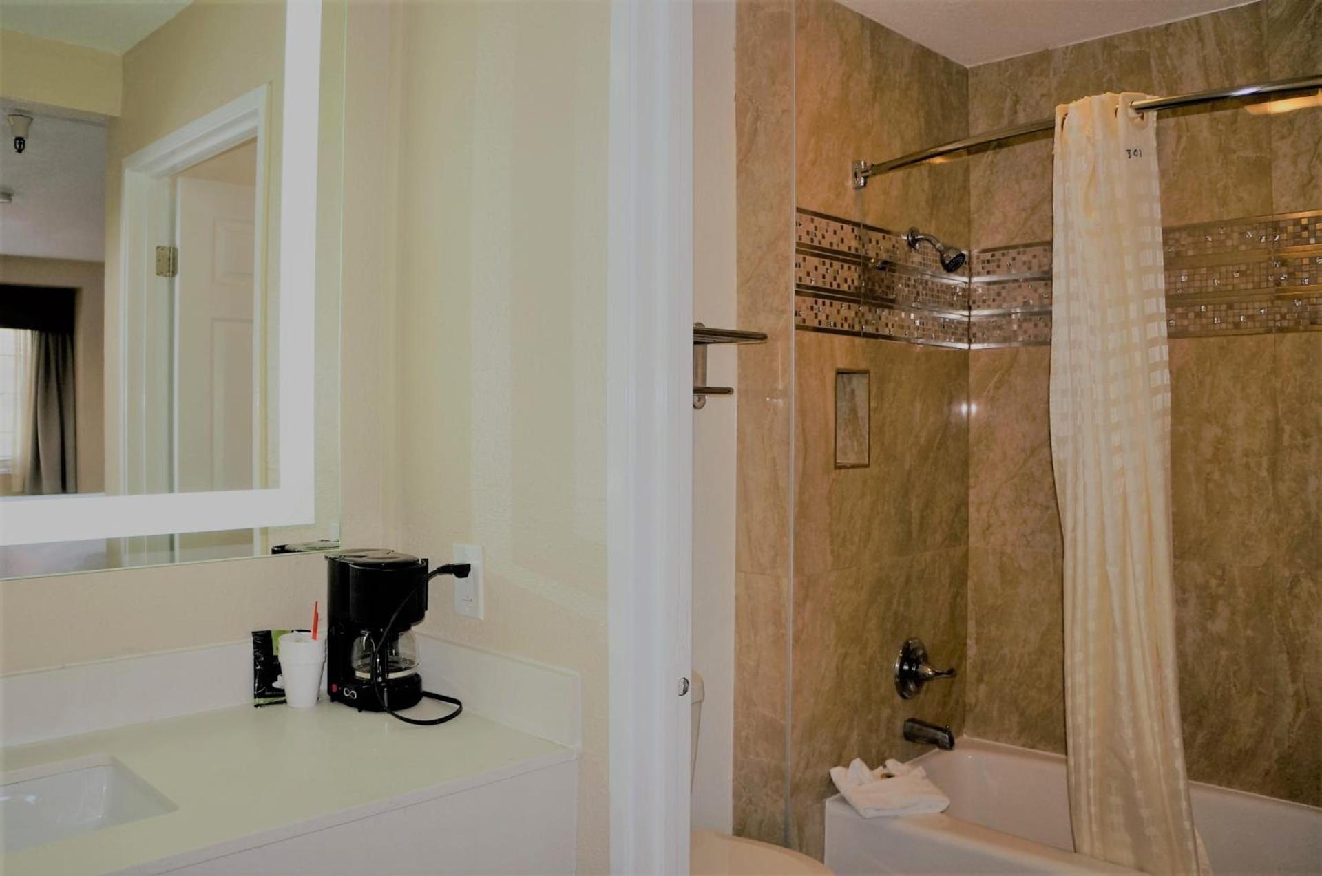 Executive Inn photo 9