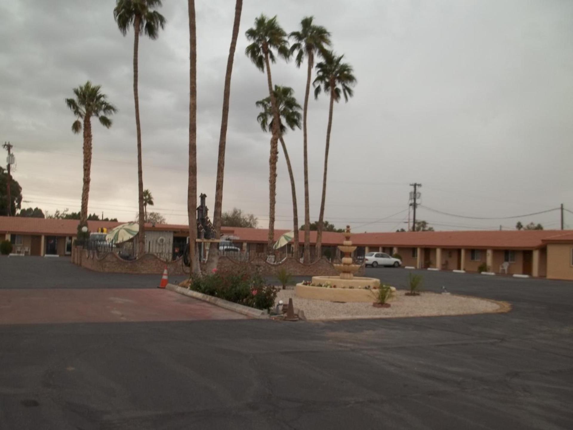 Hacienda Motel photo 2