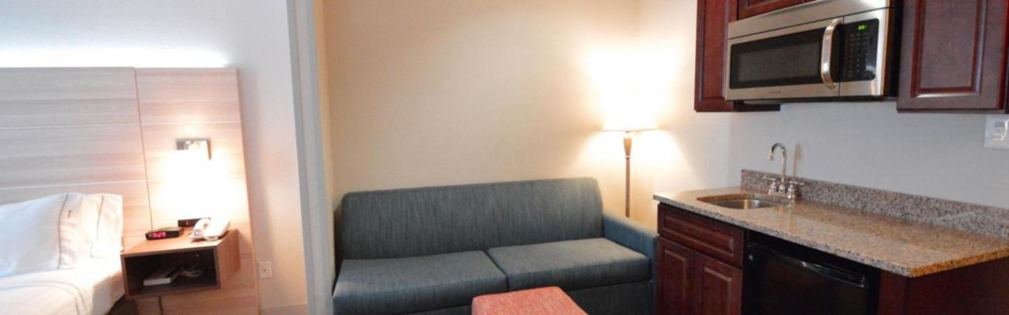 Holiday Inn Express Toledo-Oregon by IHG photo 3