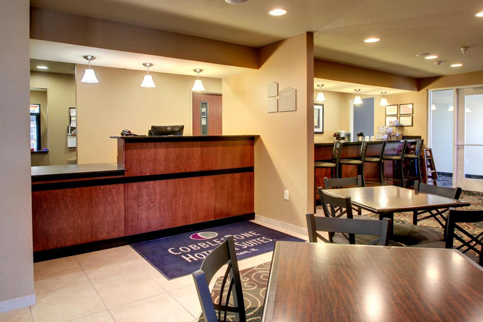 Cobblestone Hotel & Suites - Newton photo 23