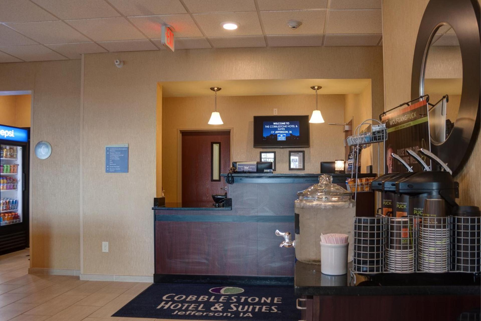 Cobblestone Hotel and Suites - Jefferson photo 7