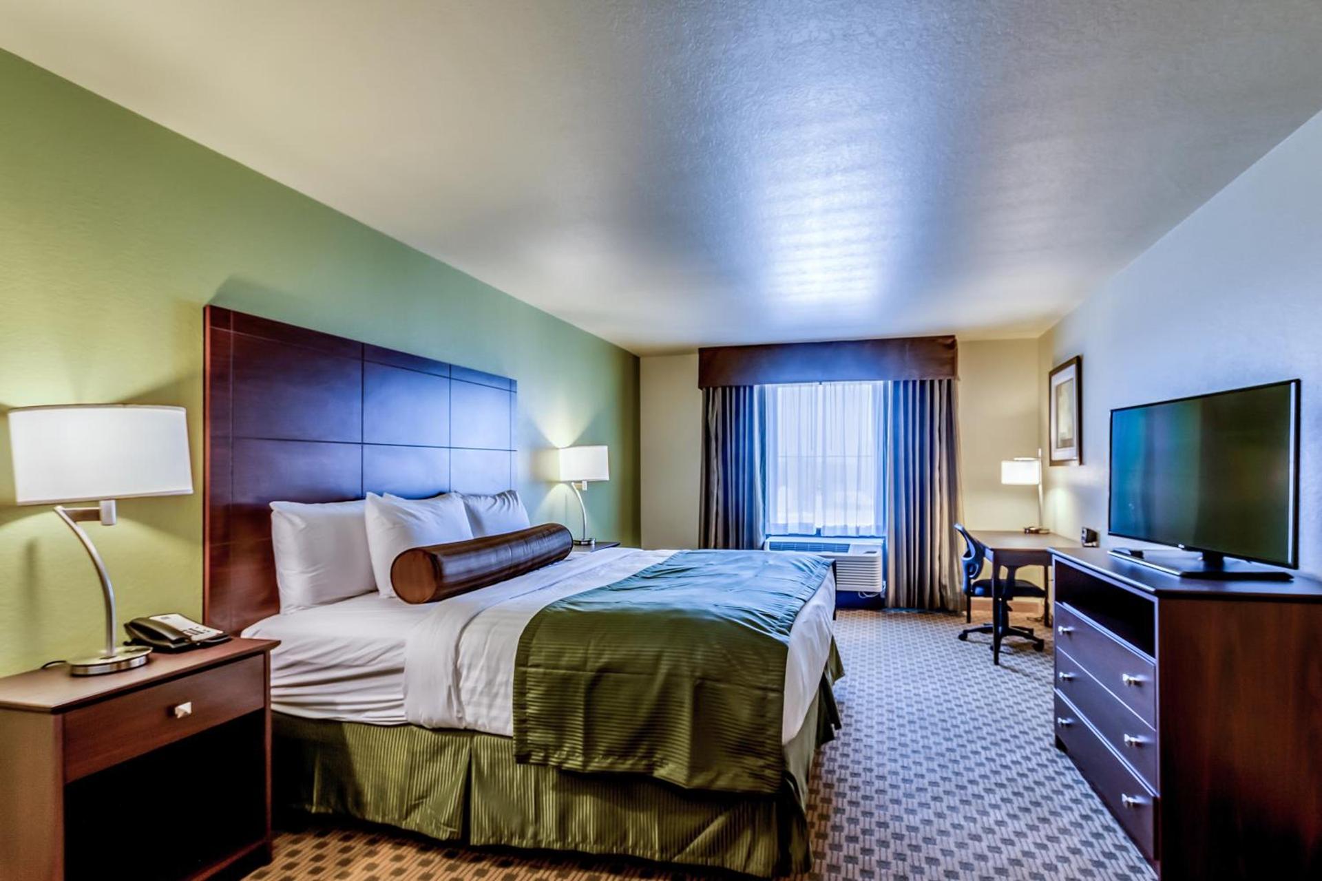 Cobblestone Inn & Suites - Waverly photo 19