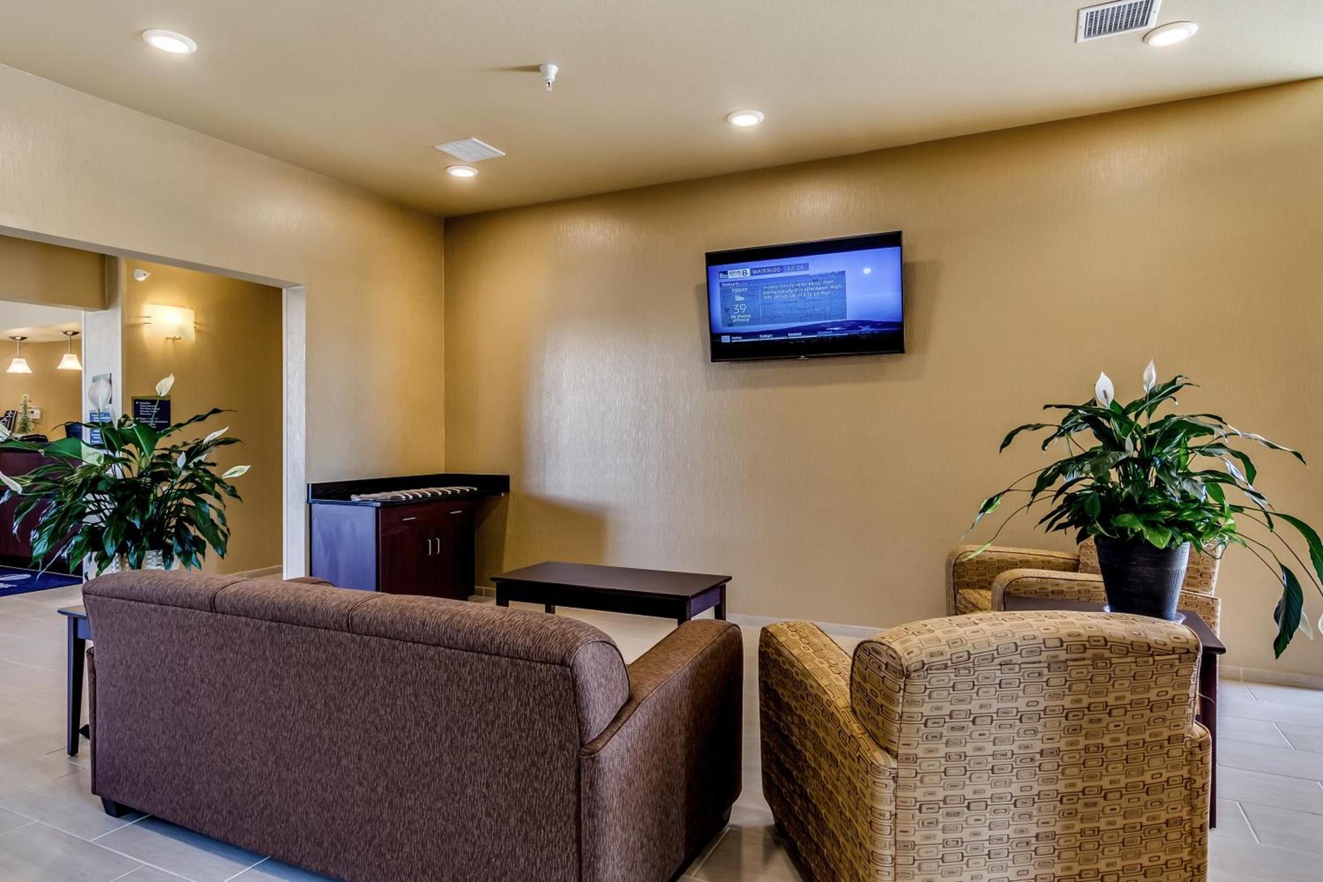 Cobblestone Inn & Suites - Waverly photo 32