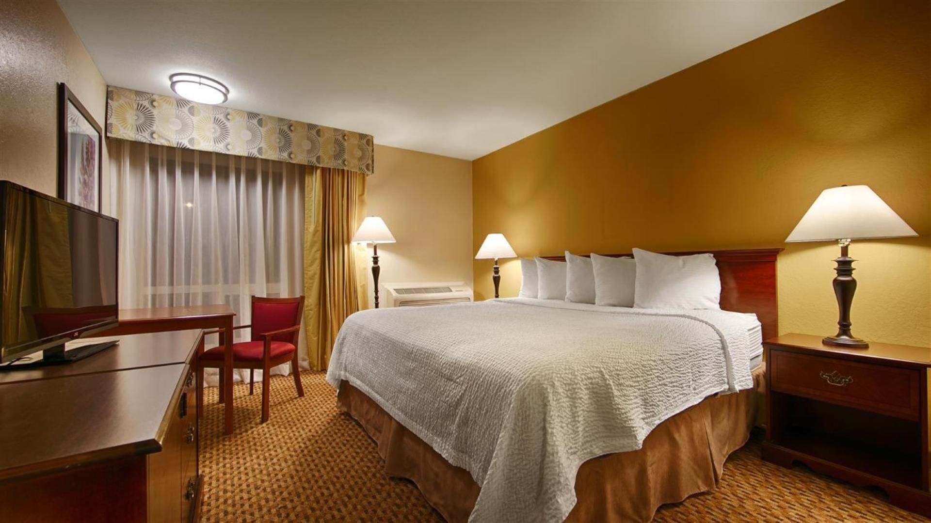 Best Western Village Inn photo 40