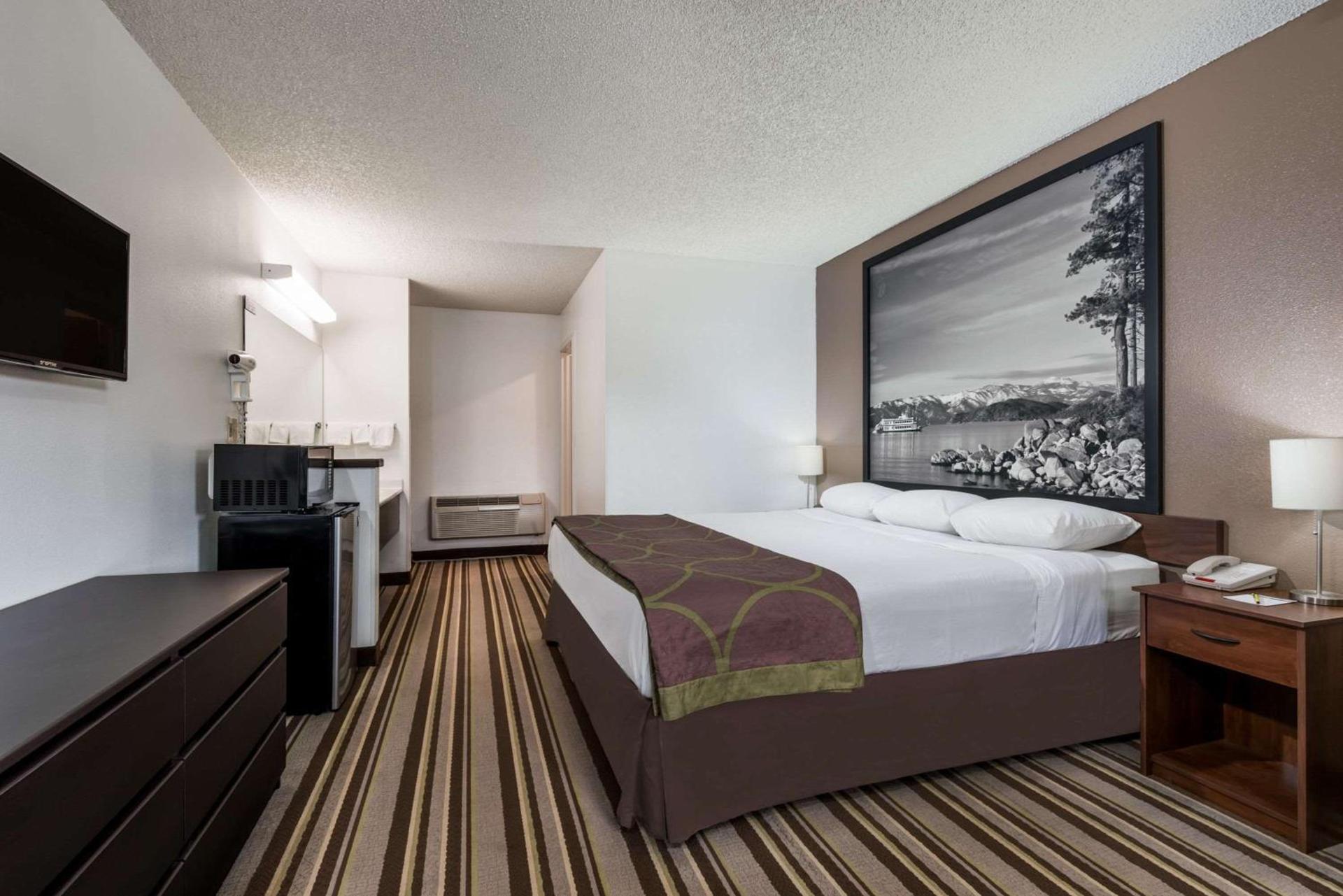 Super 8 by Wyndham Fernley photo 8