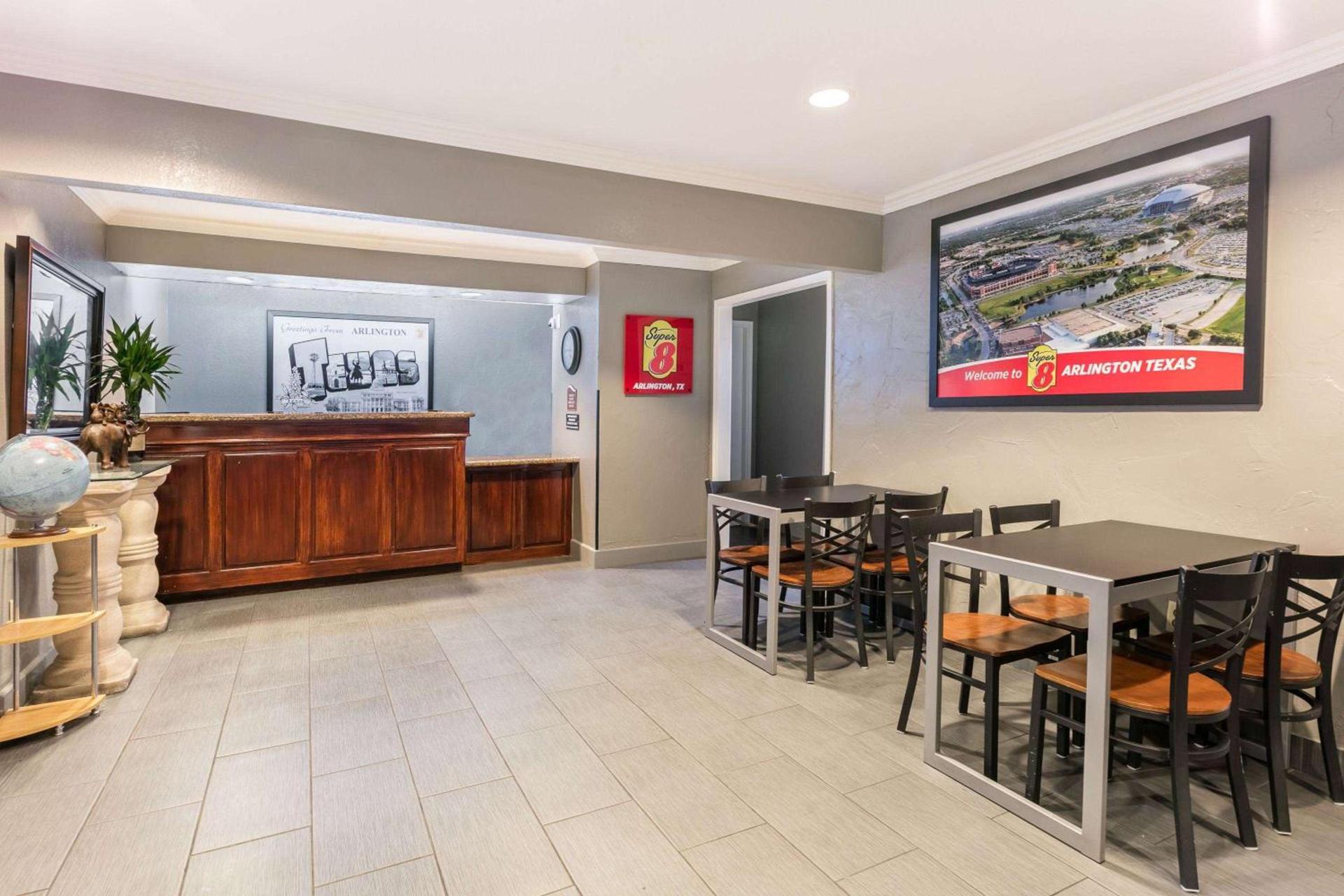 Super 8 by Wyndham Arlington Near AT&T Stadium photo 33