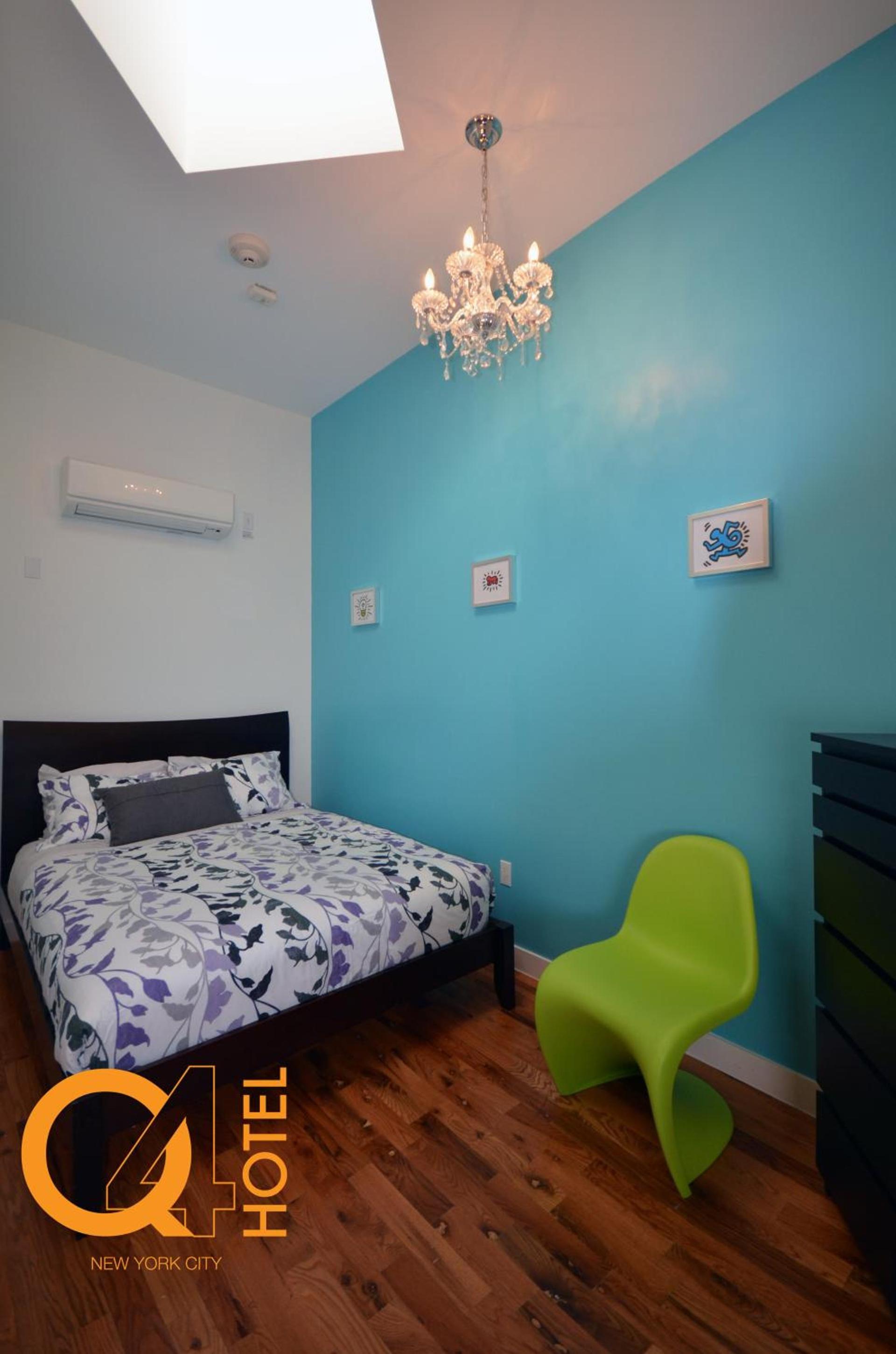 Q4 Hotel and Hostel photo 14