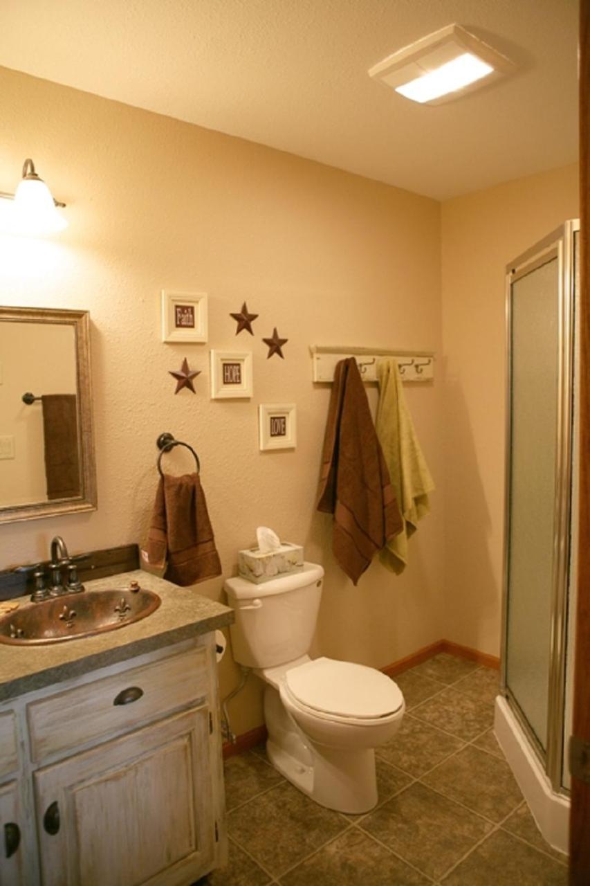 Sawin' Logs Inn photo 12