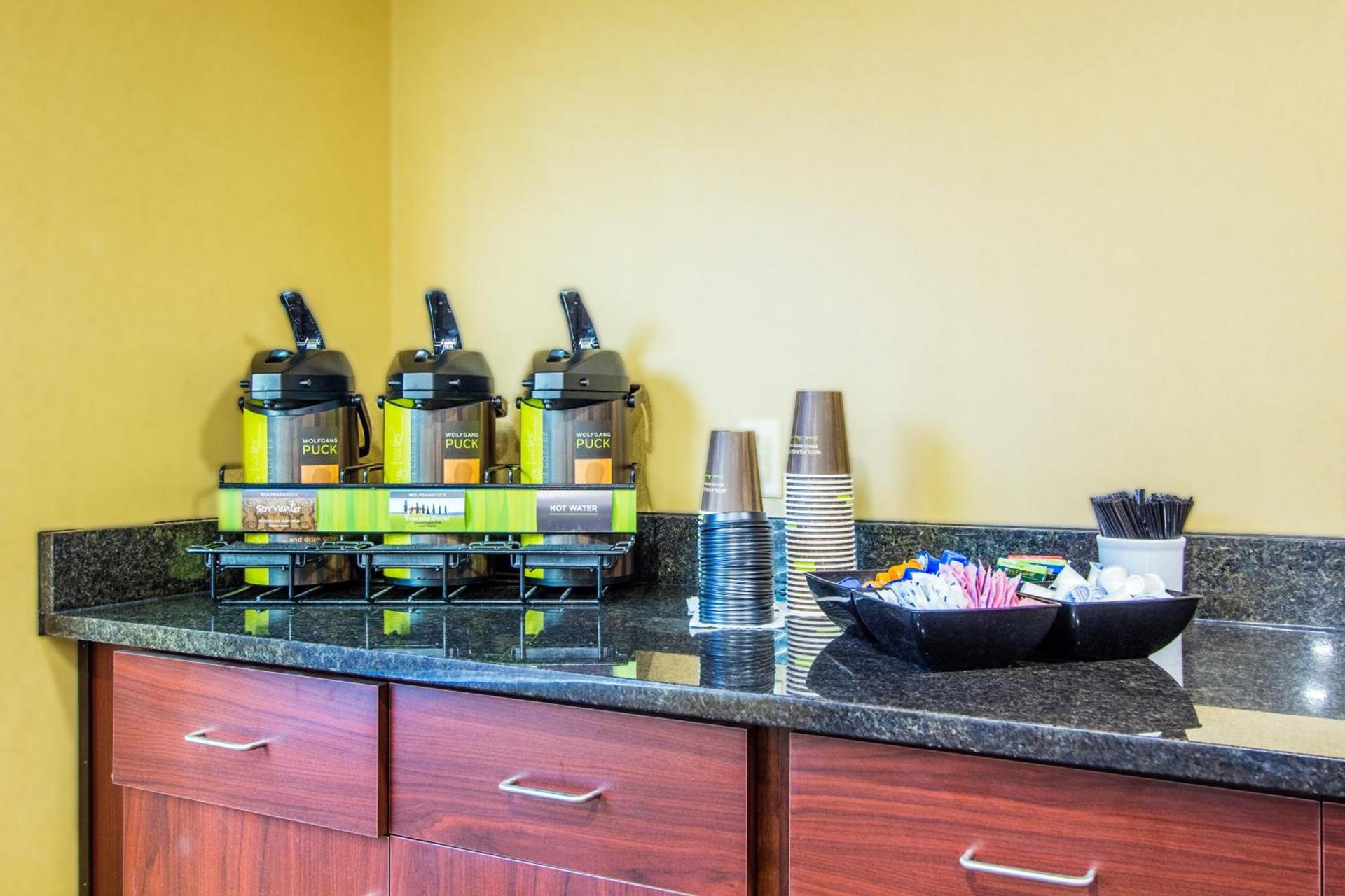 Cobblestone Inn & Suites - Corry photo 35
