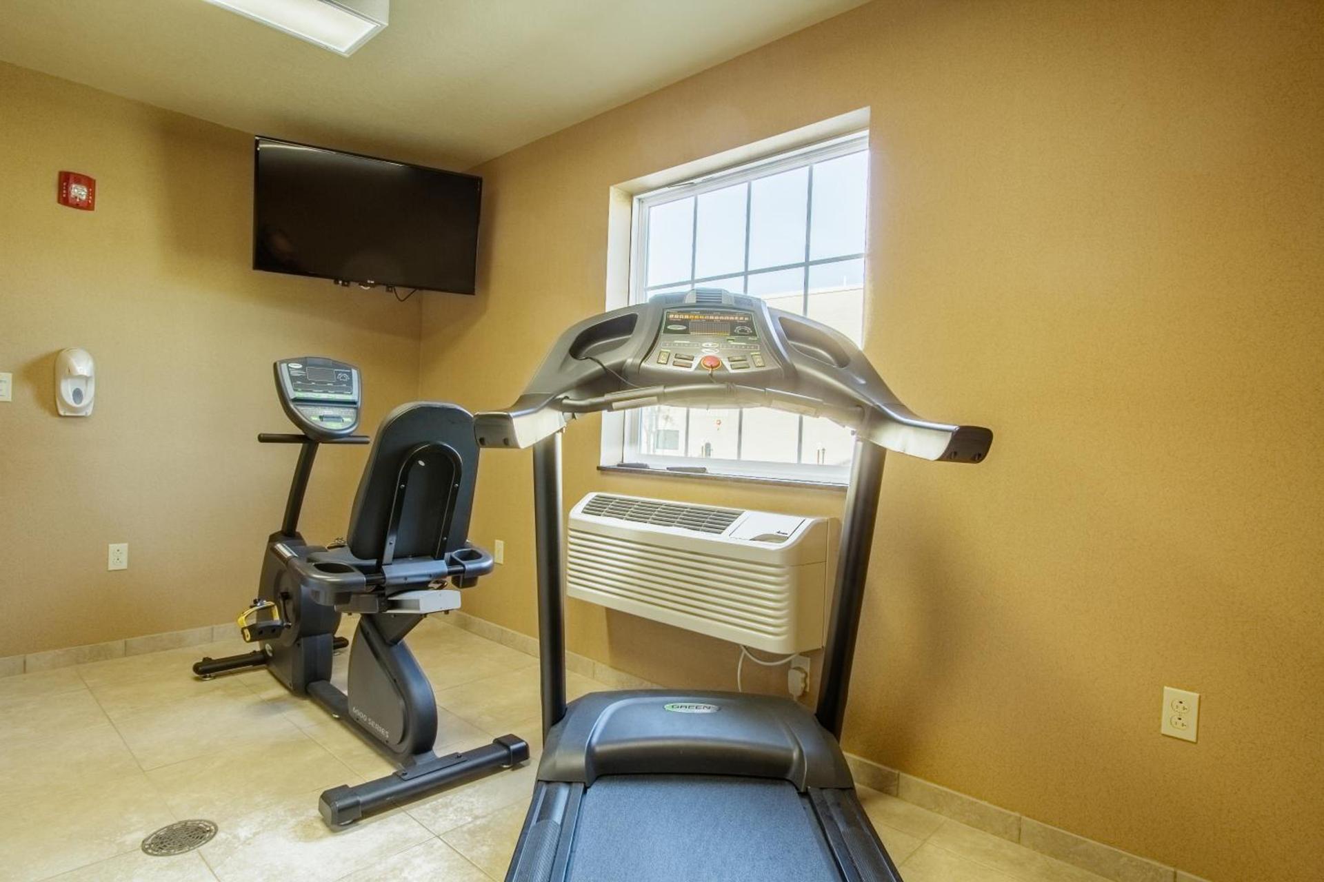 Cobblestone Inn & Suites - Corry photo 37