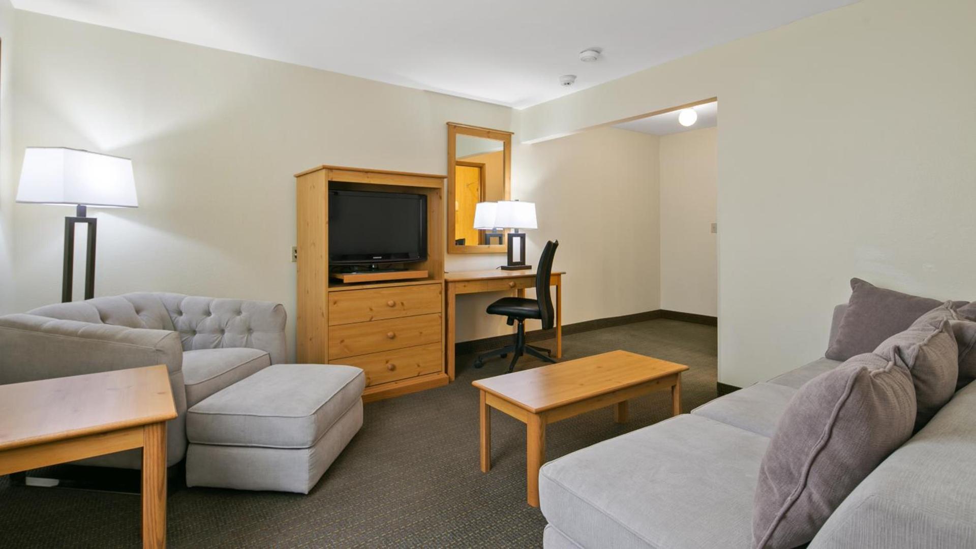 Best Western Hi-Desert Inn photo 40