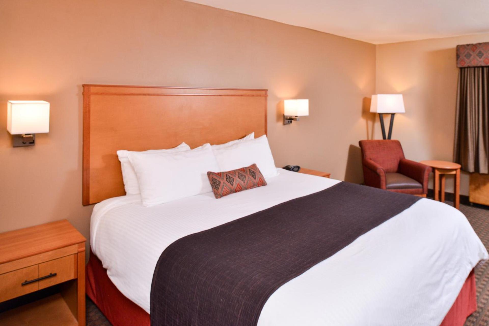 Best Western Plus Olympic Inn photo 55