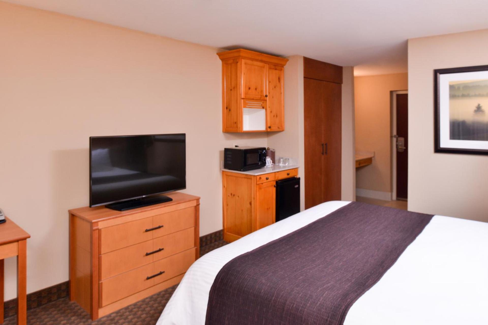 Best Western Plus Olympic Inn photo 58
