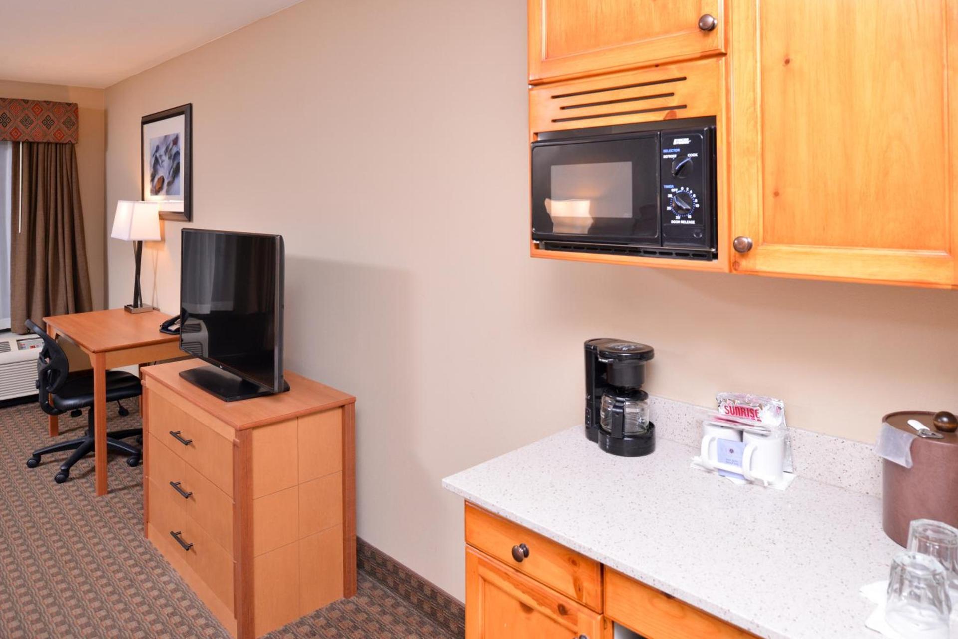 Best Western Plus Olympic Inn photo 63