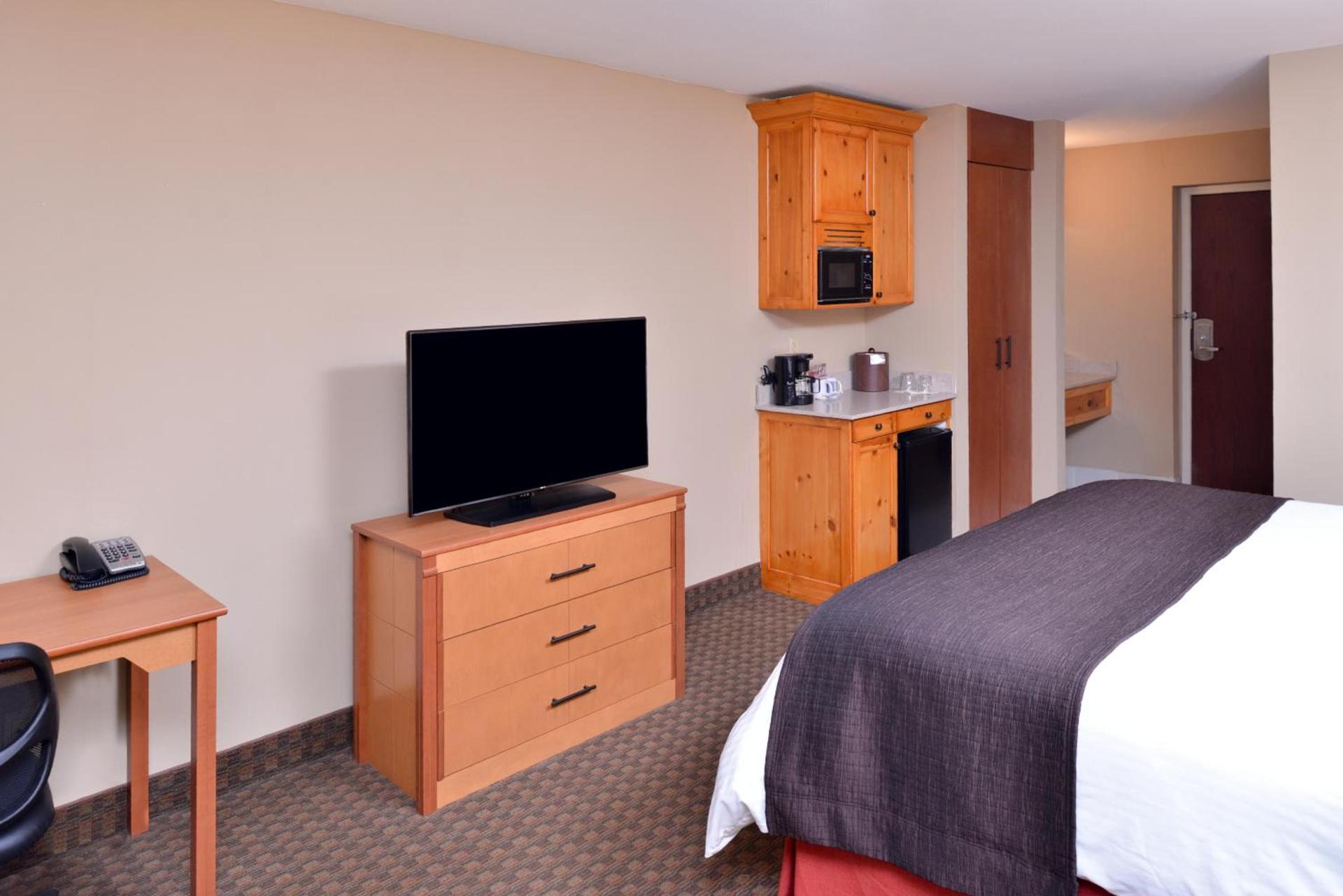 Best Western Plus Olympic Inn photo 64
