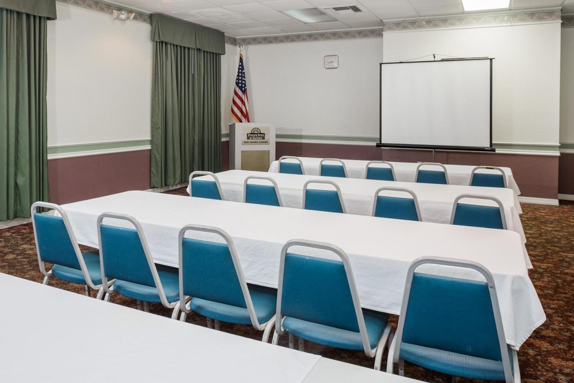 Days Inn & Suites by Wyndham Port Richey photo 39