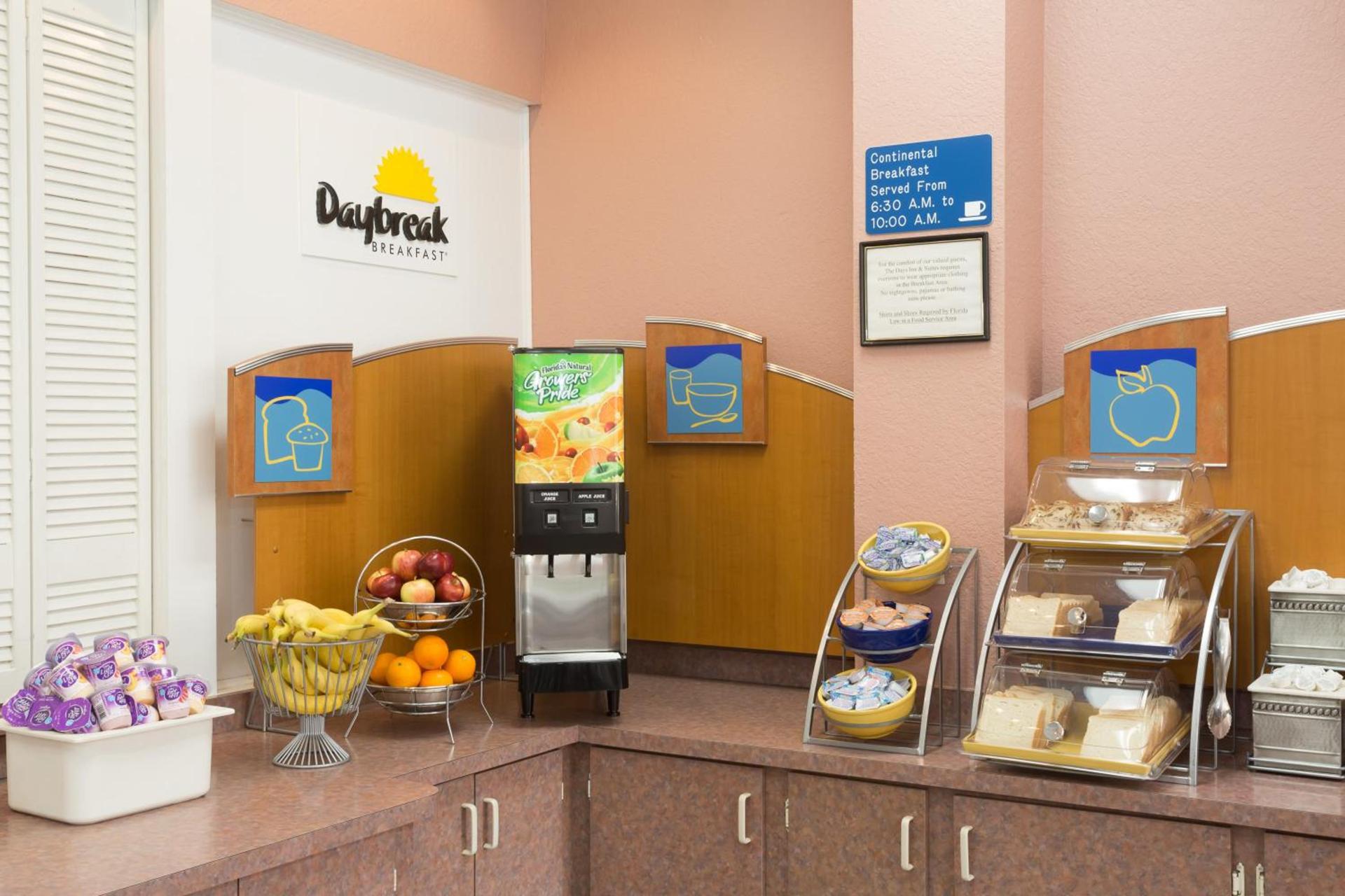 Days Inn & Suites by Wyndham Port Richey photo 35