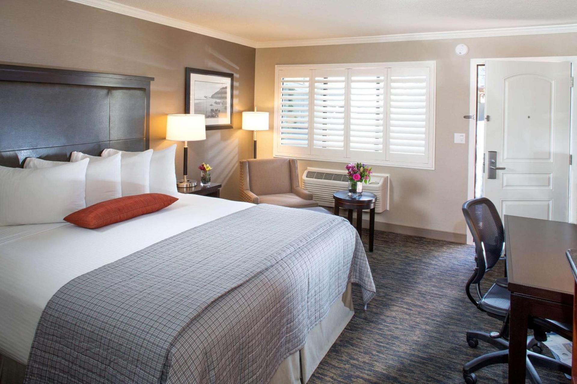 Best Western Plus Humboldt Bay Inn photo 14