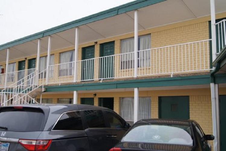 Budget Inn photo 9