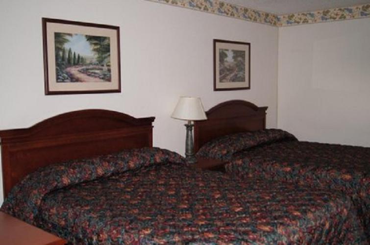Budget Inn photo 11