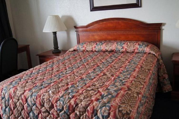 Budget Inn photo 5