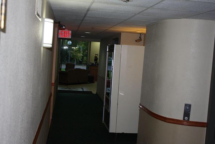 Emerald Inn photo 13