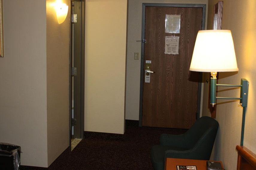 Emerald Inn photo 7
