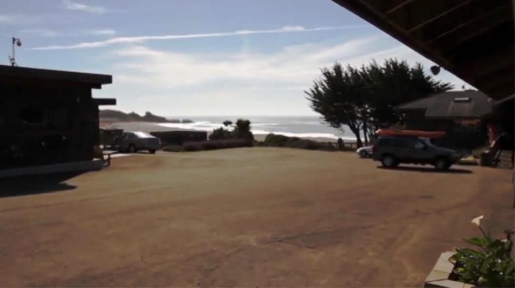 Gualala Surf Inn on the ocean bluff photo 12