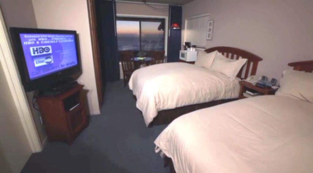 Gualala Surf Inn on the ocean bluff photo 14