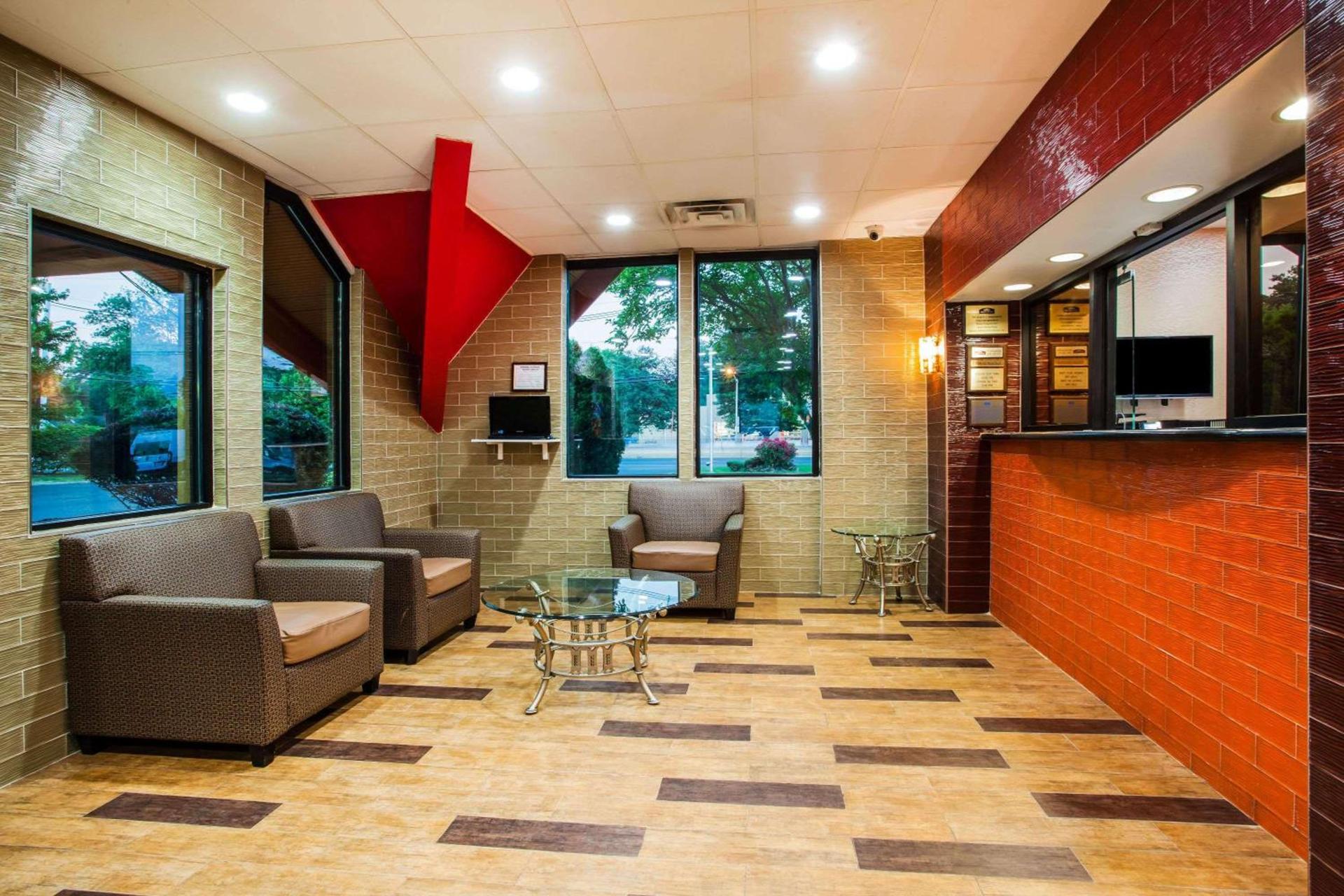 Howard Johnson by Wyndham North Plainfield photo 4