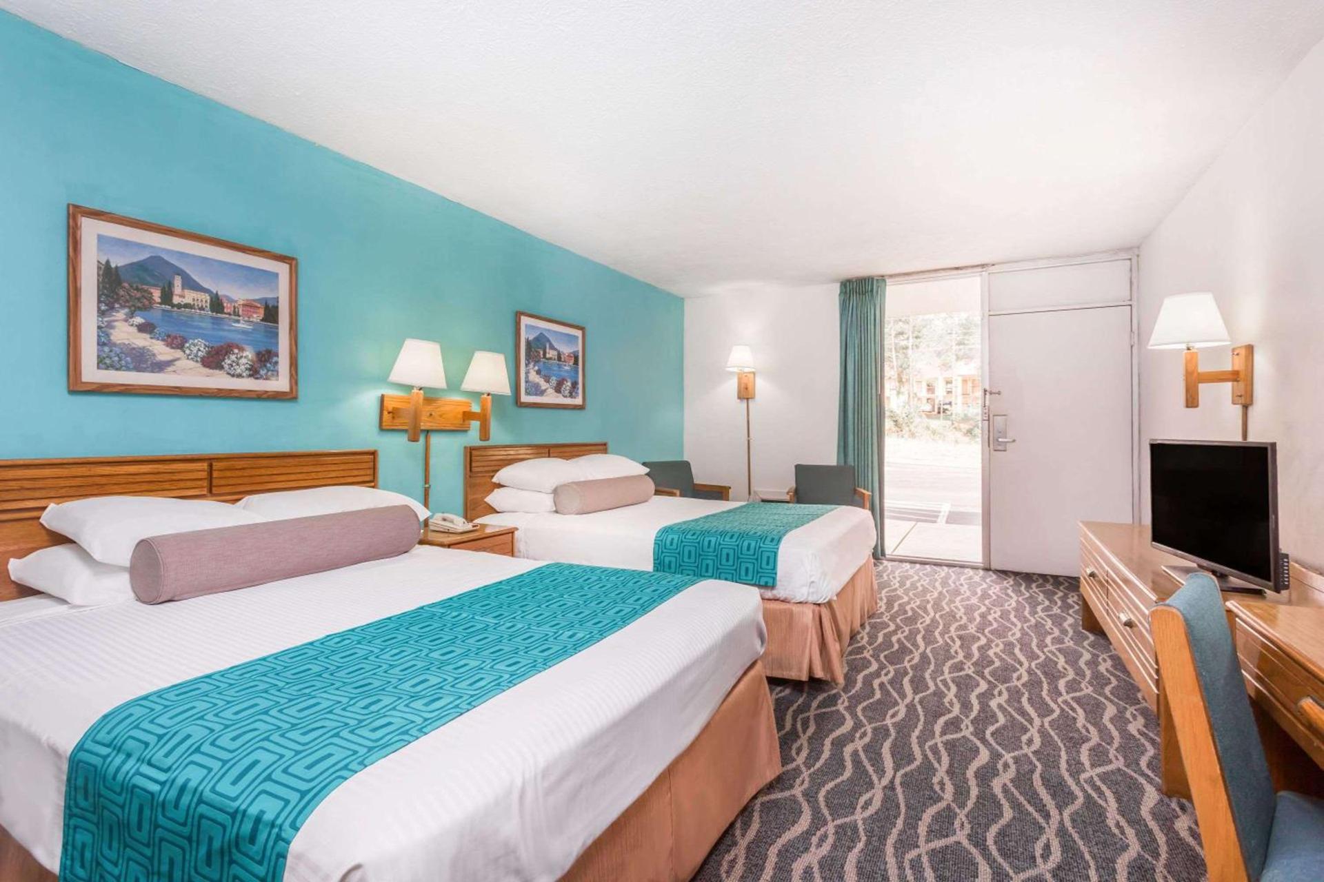 Howard Johnson by Wyndham Commerce GA photo 26