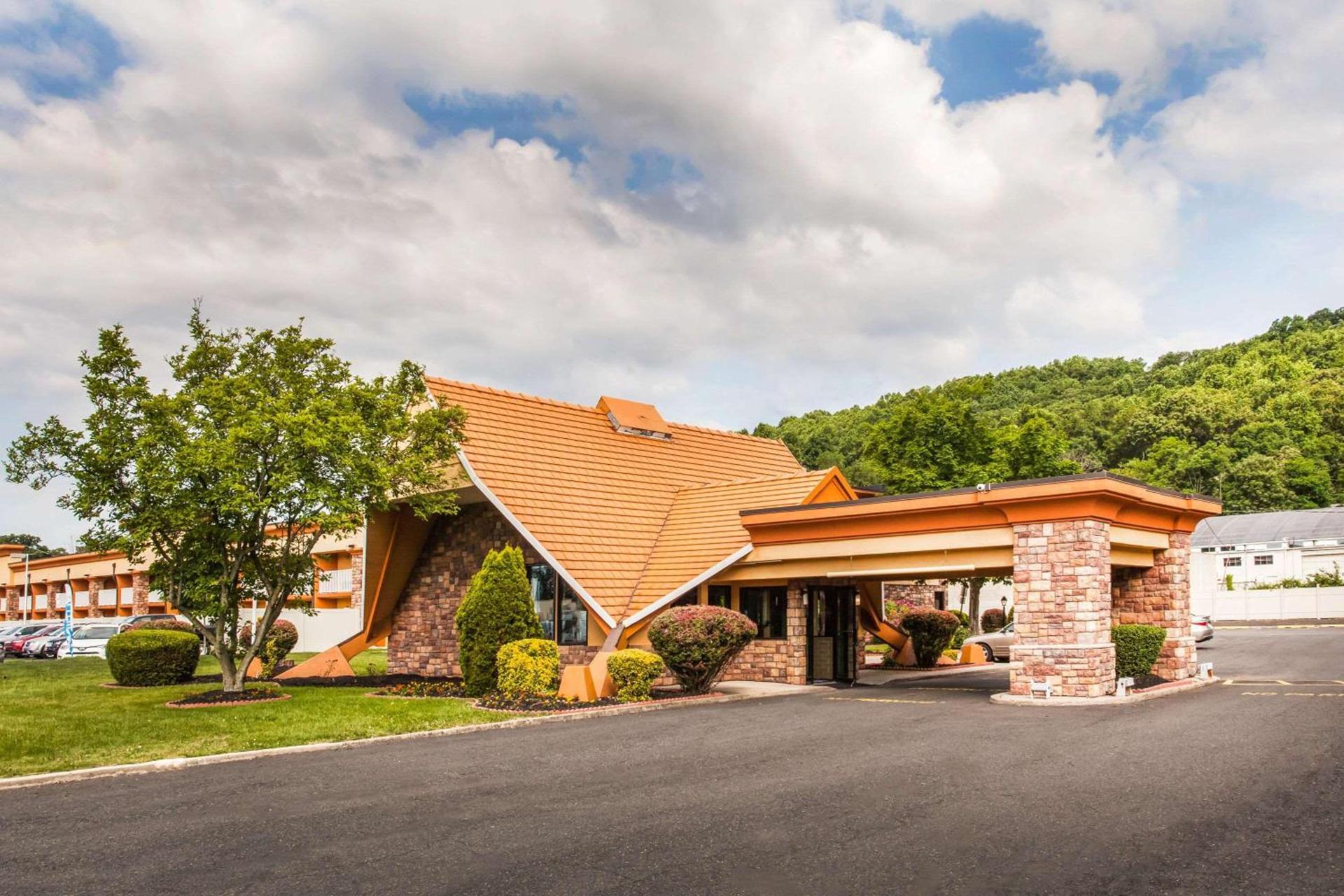 Howard Johnson by Wyndham North Plainfield photo 3