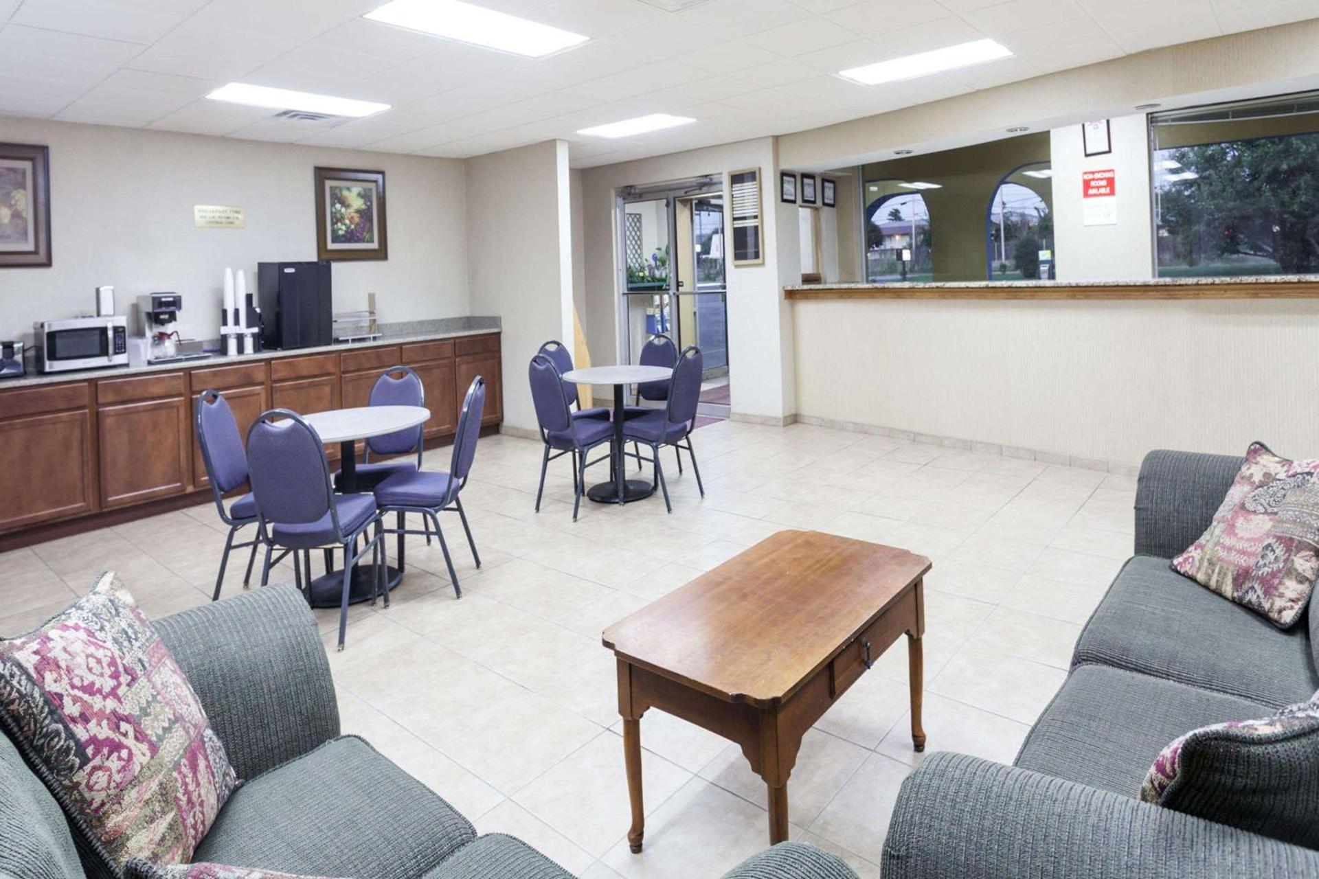Knights Inn Murfreesboro photo 10