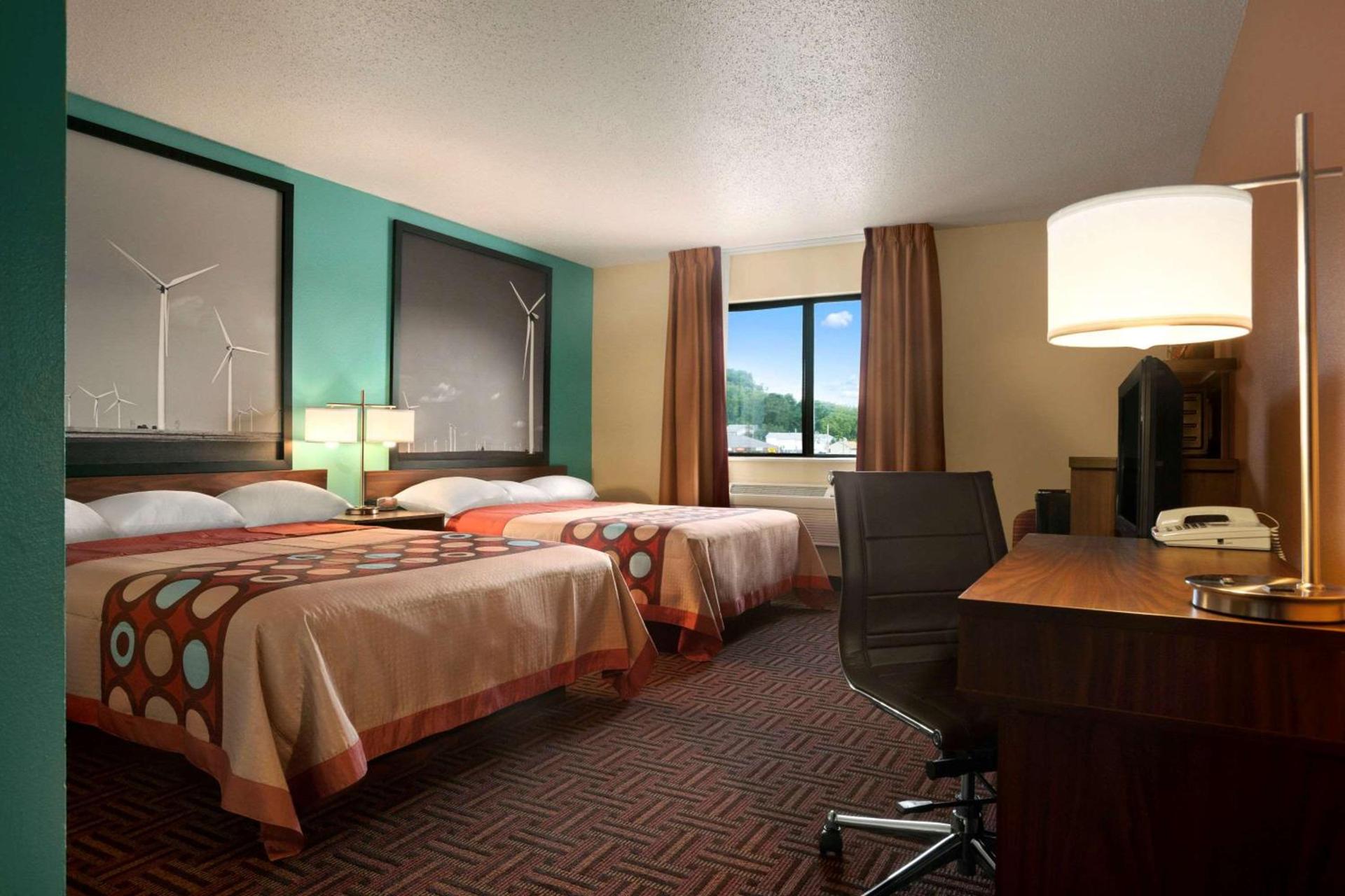 Super 8 by Wyndham East Peoria photo 27