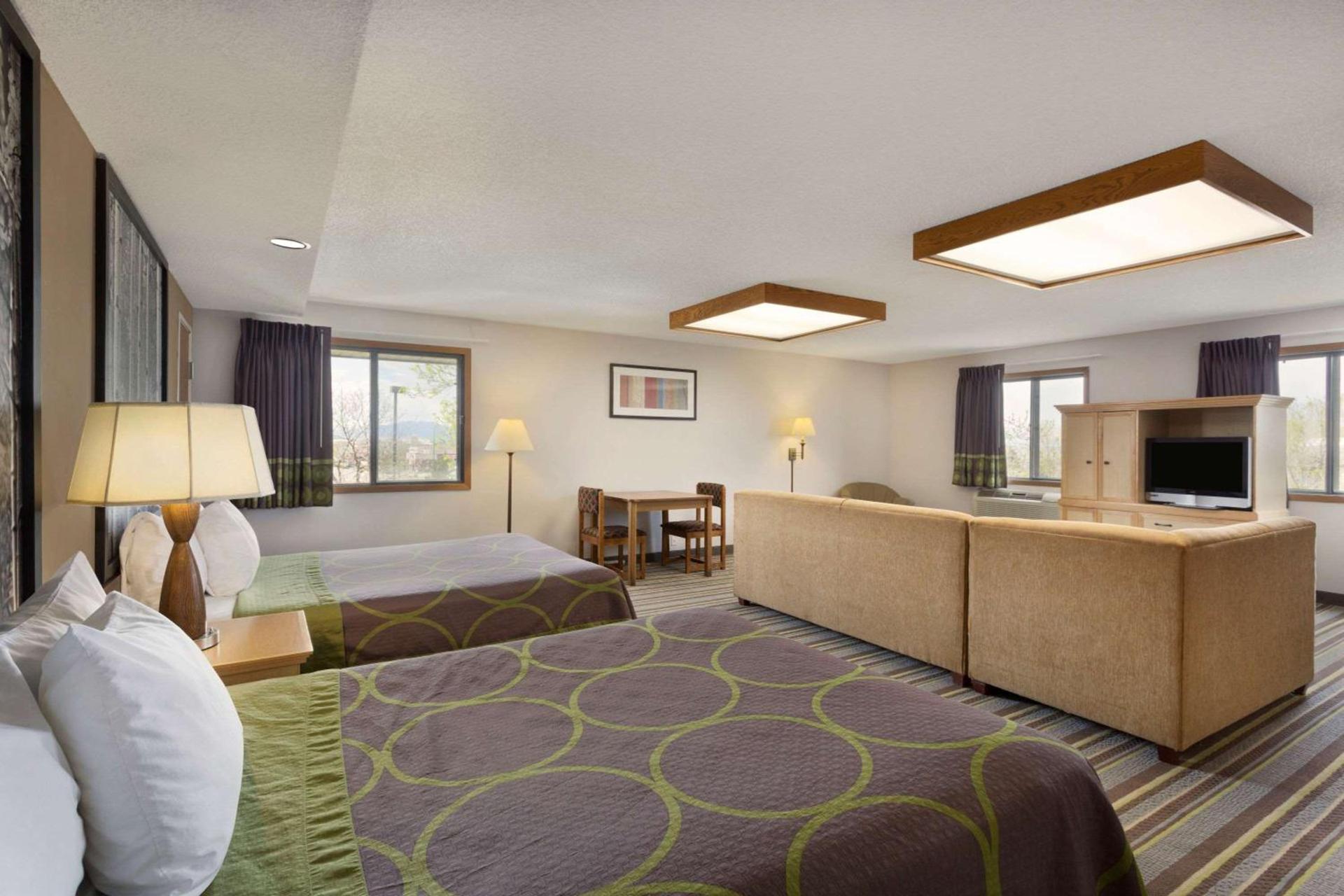 Super 8 by Wyndham Westminster Denver North photo 7