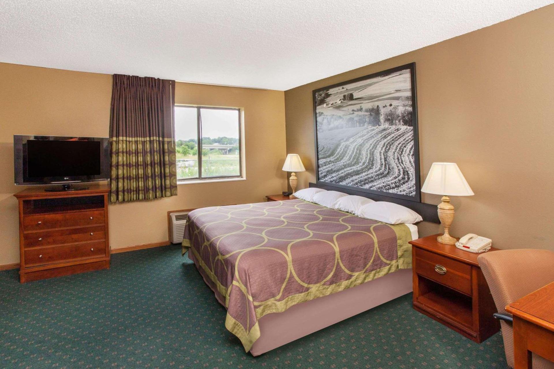 Circle S Motel photo 11
