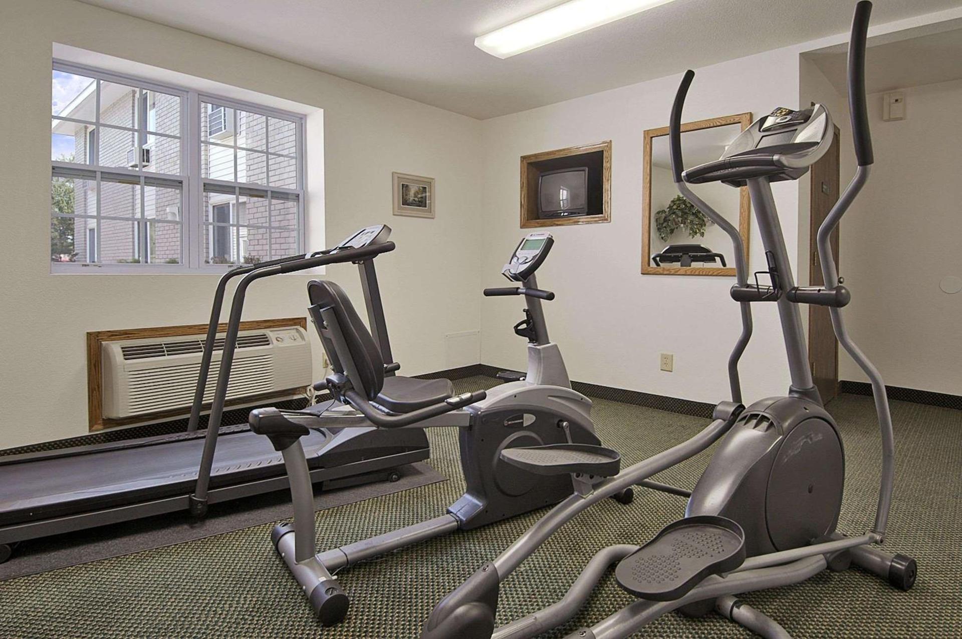 Iron Mountain Inn & Suites MI US 2 photo 6