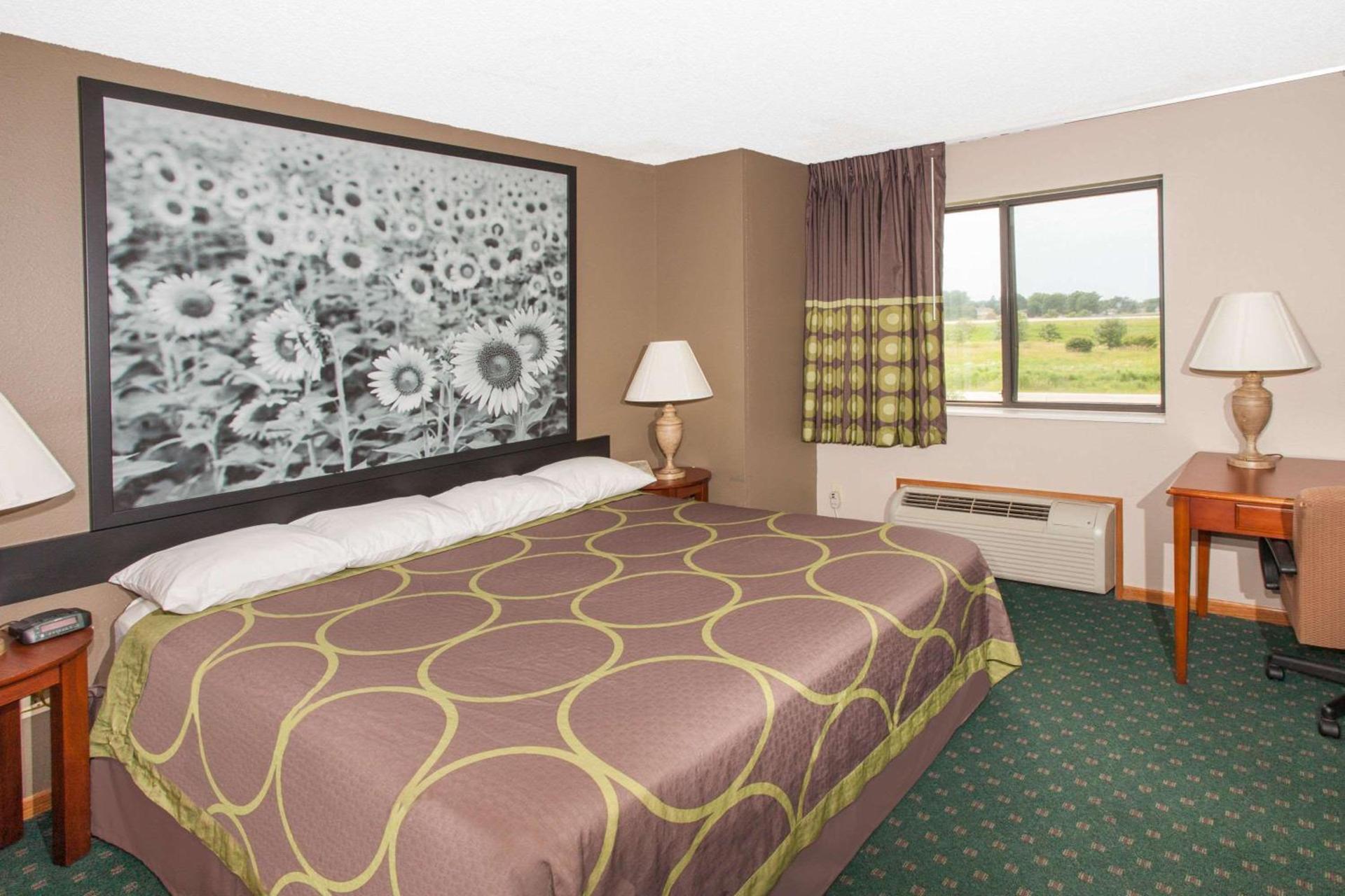 Circle S Motel photo 10