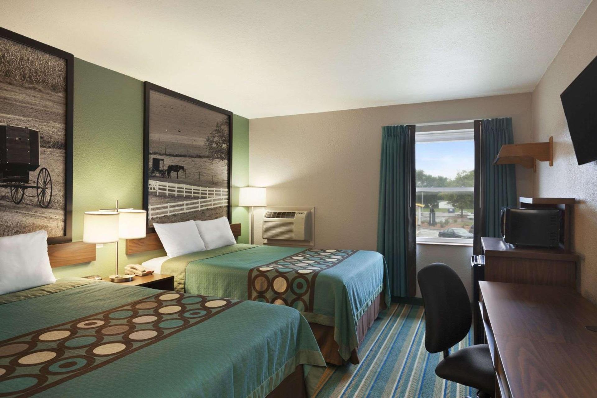 Super 8 by Wyndham Tuscola photo 5