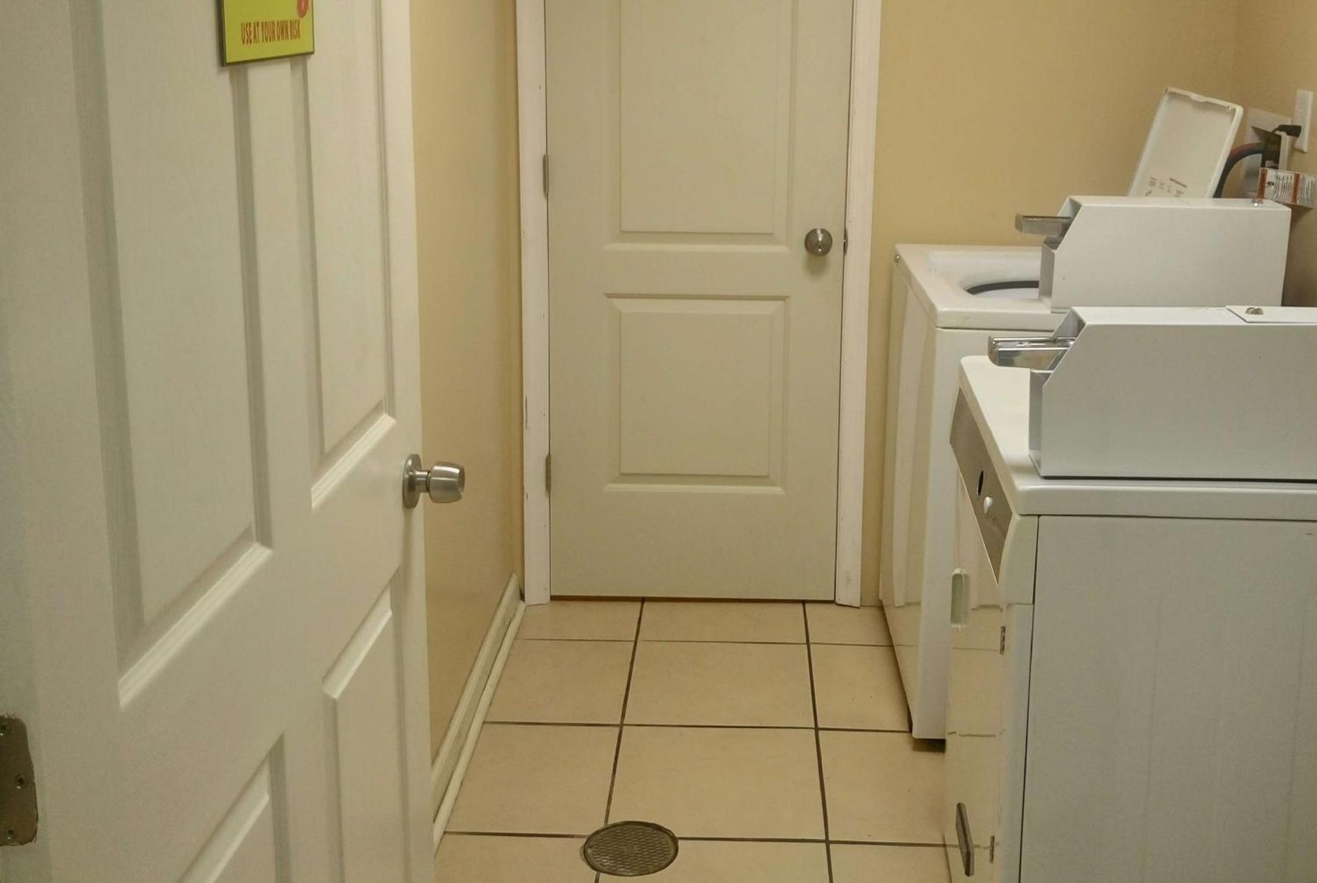 Super 8 by Wyndham Dover photo 13