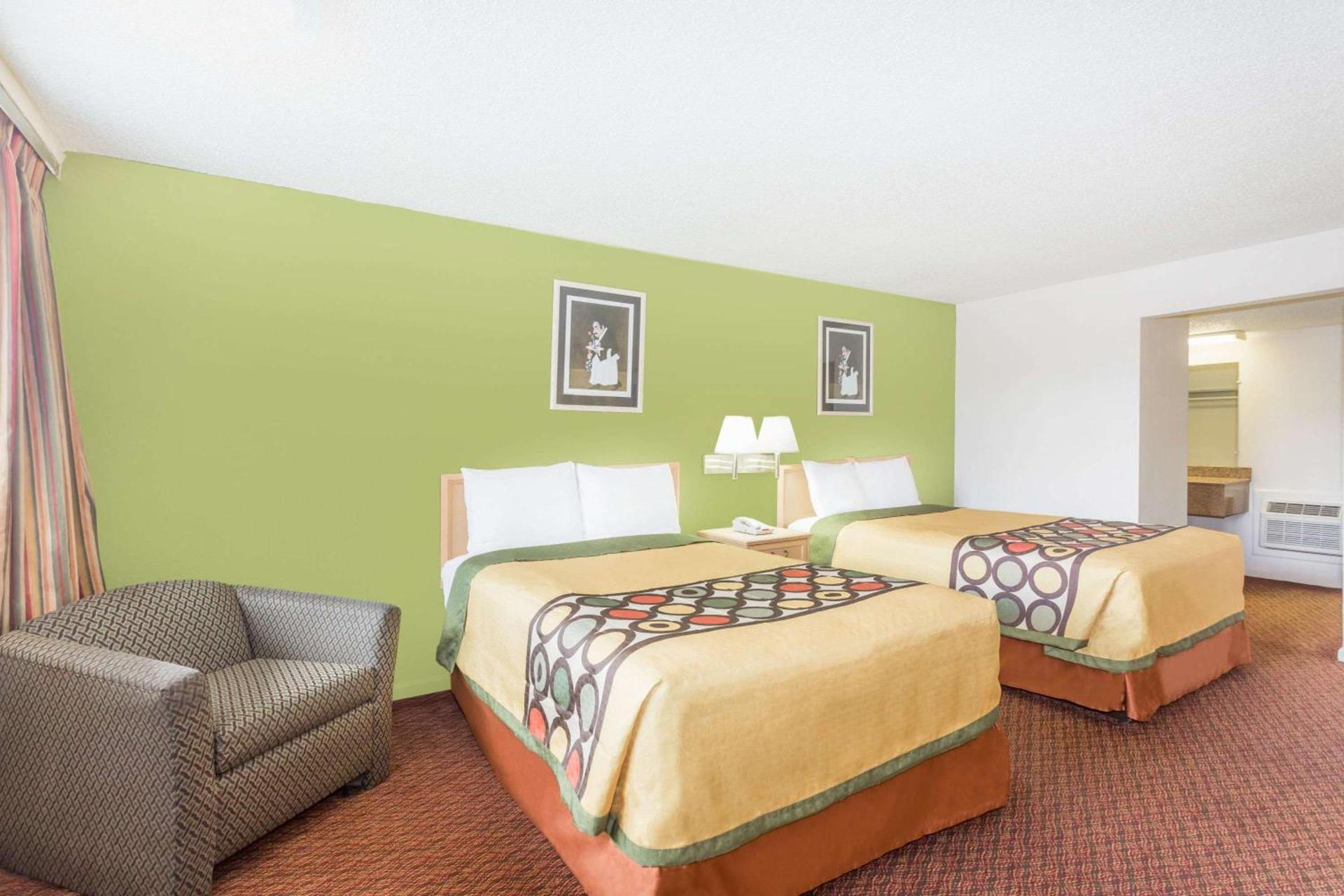 Knights Inn Statesboro photo 20