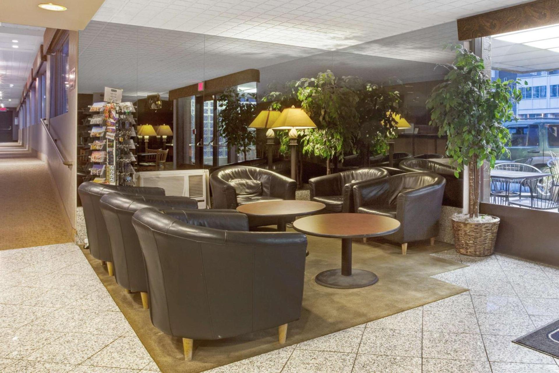 Travelodge by Wyndham Seattle By The Space Needle photo 4