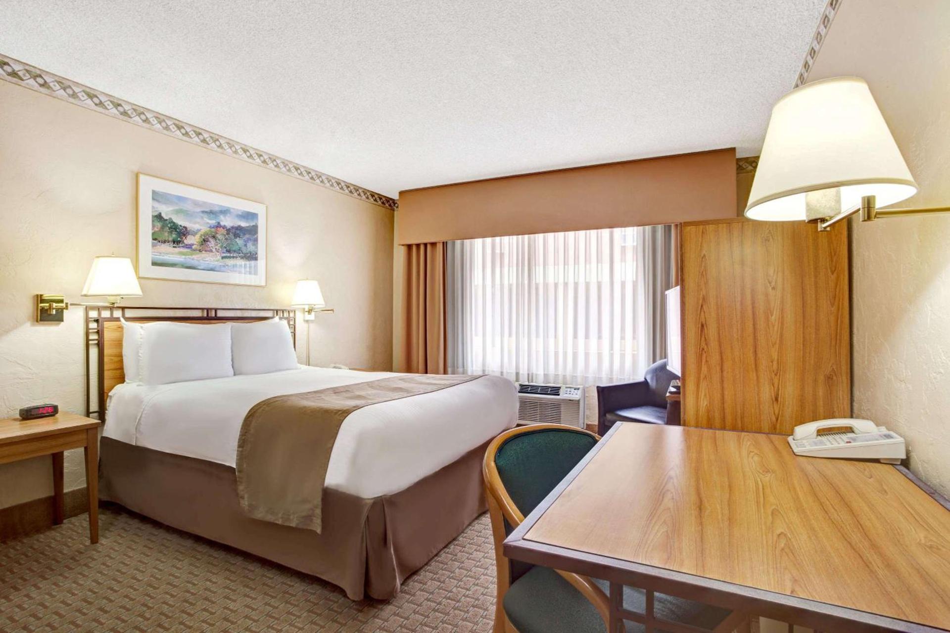 Travelodge by Wyndham Seattle By The Space Needle photo 12